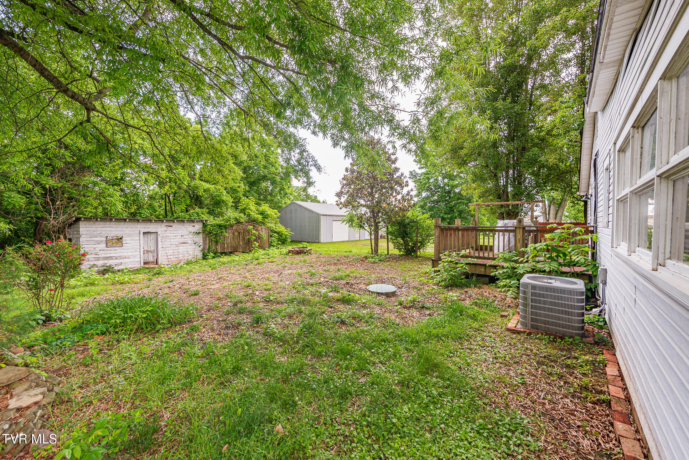 524 Old Beason Well Road Kingsport, TN 37660 - Photo 6 of 22 DSC_0345