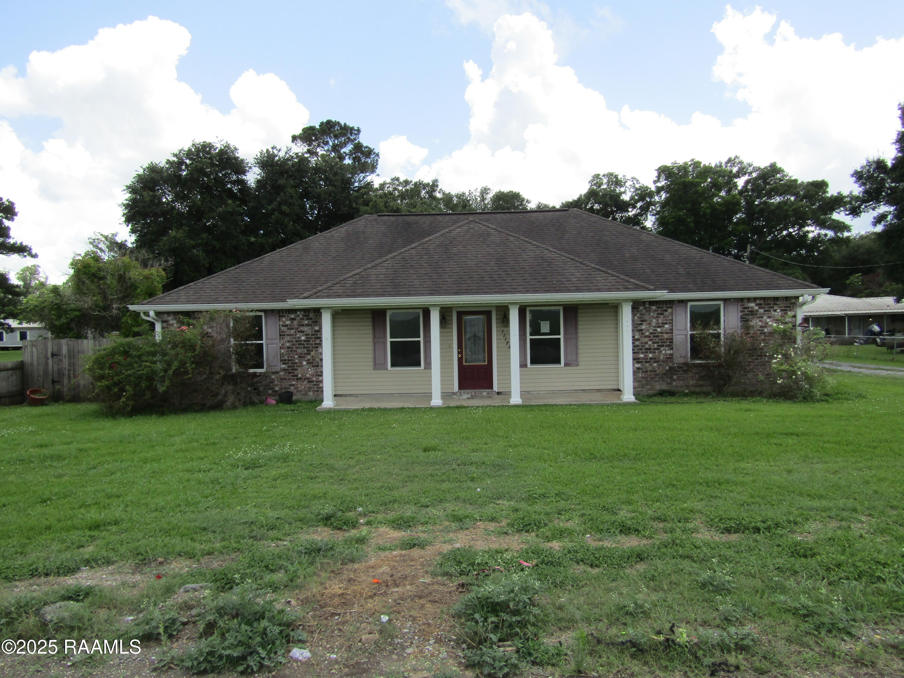 11173 Highway 87 Jeanerette, LA 70544 - Photo 1 of 16 front