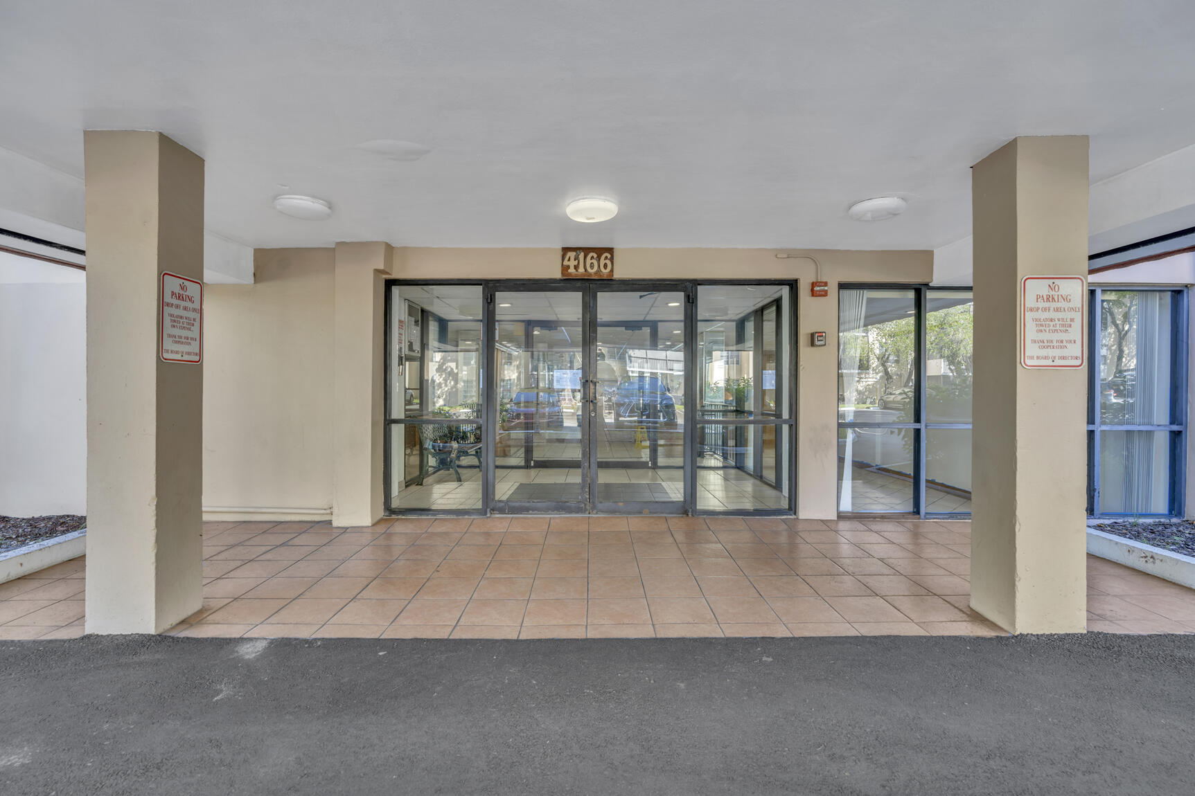 4166 Inverrary Drive, Unit 304 Lauderhill, FL 33319 - Photo 10 of 31 DSC02230