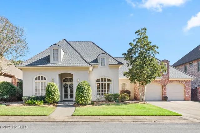 $565,000 | 126 Enchanted Oak Boulevard, Lafayette, LA 70508
