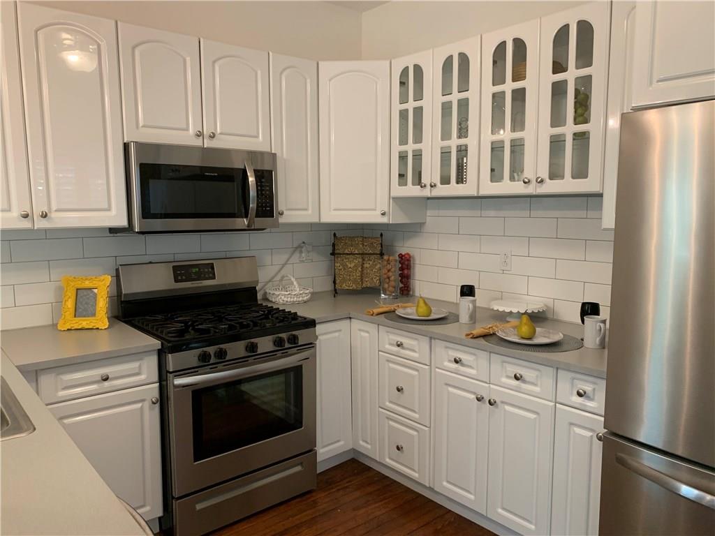 1015 Cochran Road Pittsburgh, PA 15243 - Photo 2 of 24 Gallery Image 2