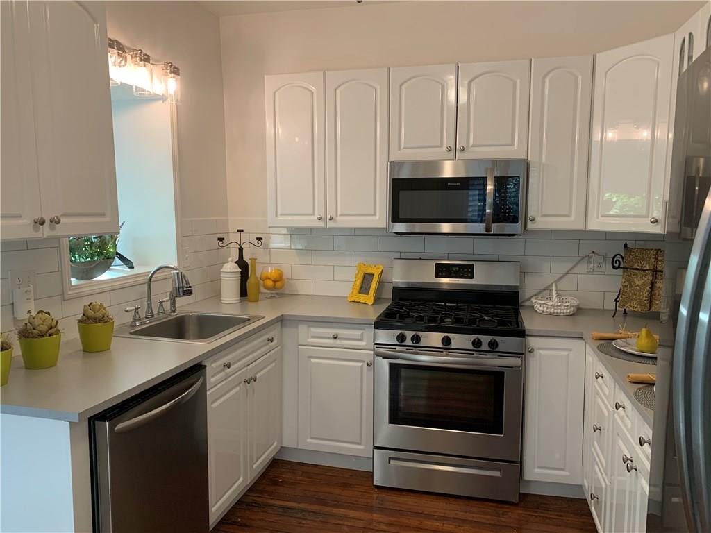 1015 Cochran Road Pittsburgh, PA 15243 - Photo 3 of 24 Gallery Image 3