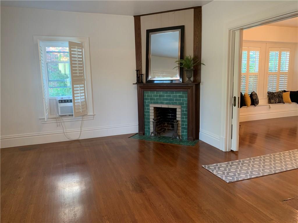 1015 Cochran Road Pittsburgh, PA 15243 - Photo 5 of 24 Gallery Image 5