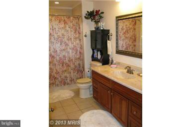 2934 Summit Circle Ellicott City, MD 21043 - Photo 14 of 30 Bath