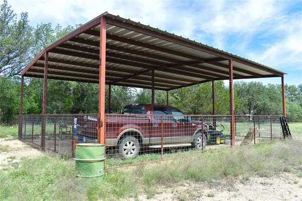 $594,900 | 1300 Homestead Drive, Rochelle, TX 76872