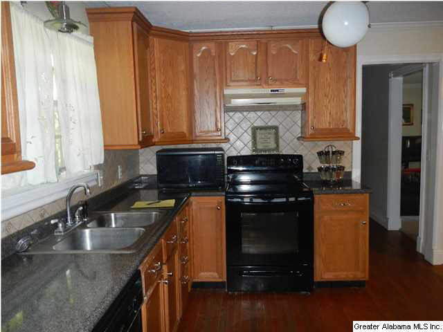 1660 Shipp Road Hayden, AL 35079 - Photo 8 of 21