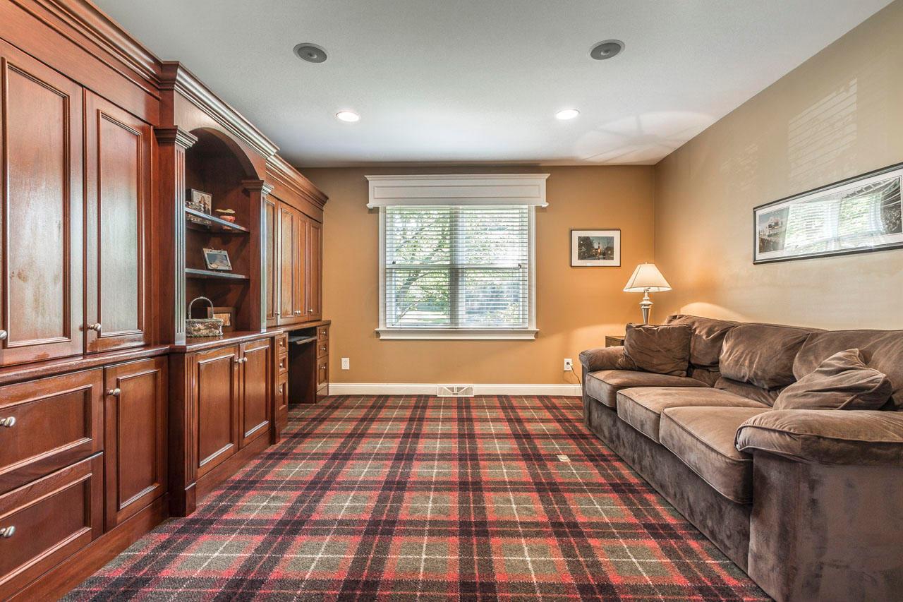 3931 Newhall Road Columbus, OH 43220 - Photo 12 of 58 Gallery Image 12