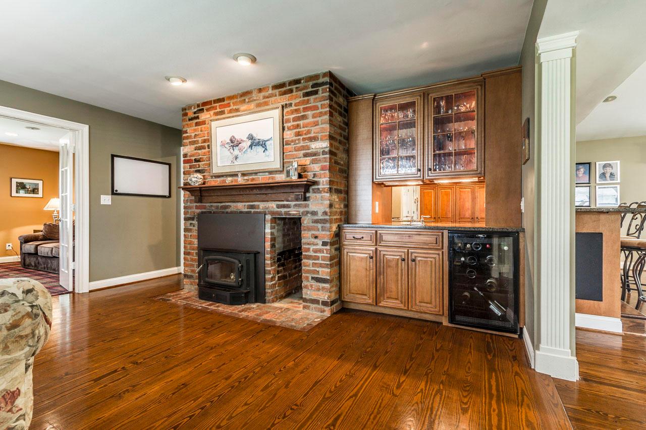 3931 Newhall Road Columbus, OH 43220 - Photo 14 of 58 Gallery Image 14