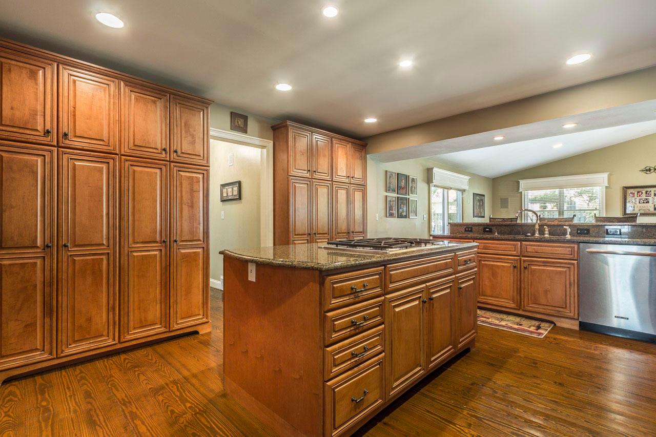 3931 Newhall Road Columbus, OH 43220 - Photo 24 of 58 Gallery Image 24