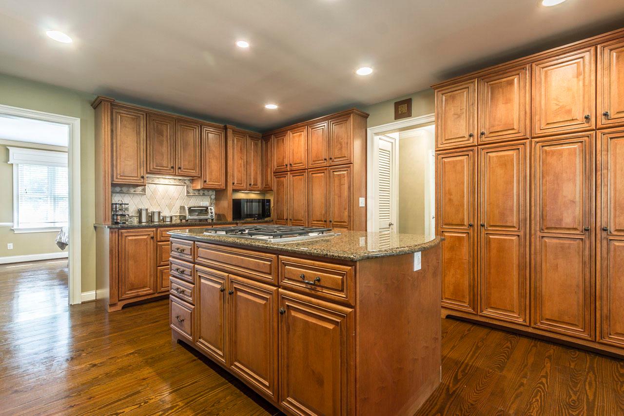 3931 Newhall Road Columbus, OH 43220 - Photo 26 of 58 Gallery Image 26