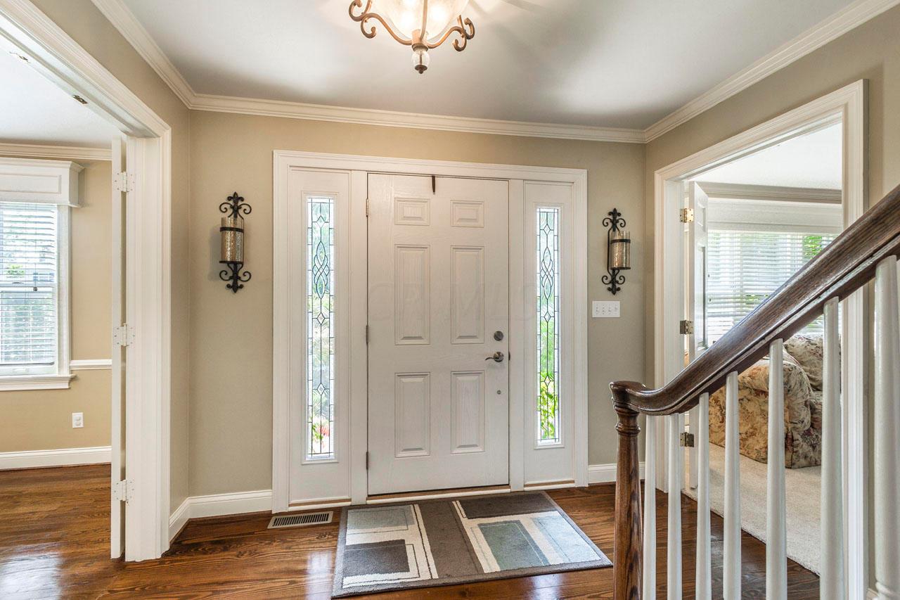 3931 Newhall Road Columbus, OH 43220 - Photo 7 of 58 Gallery Image 7