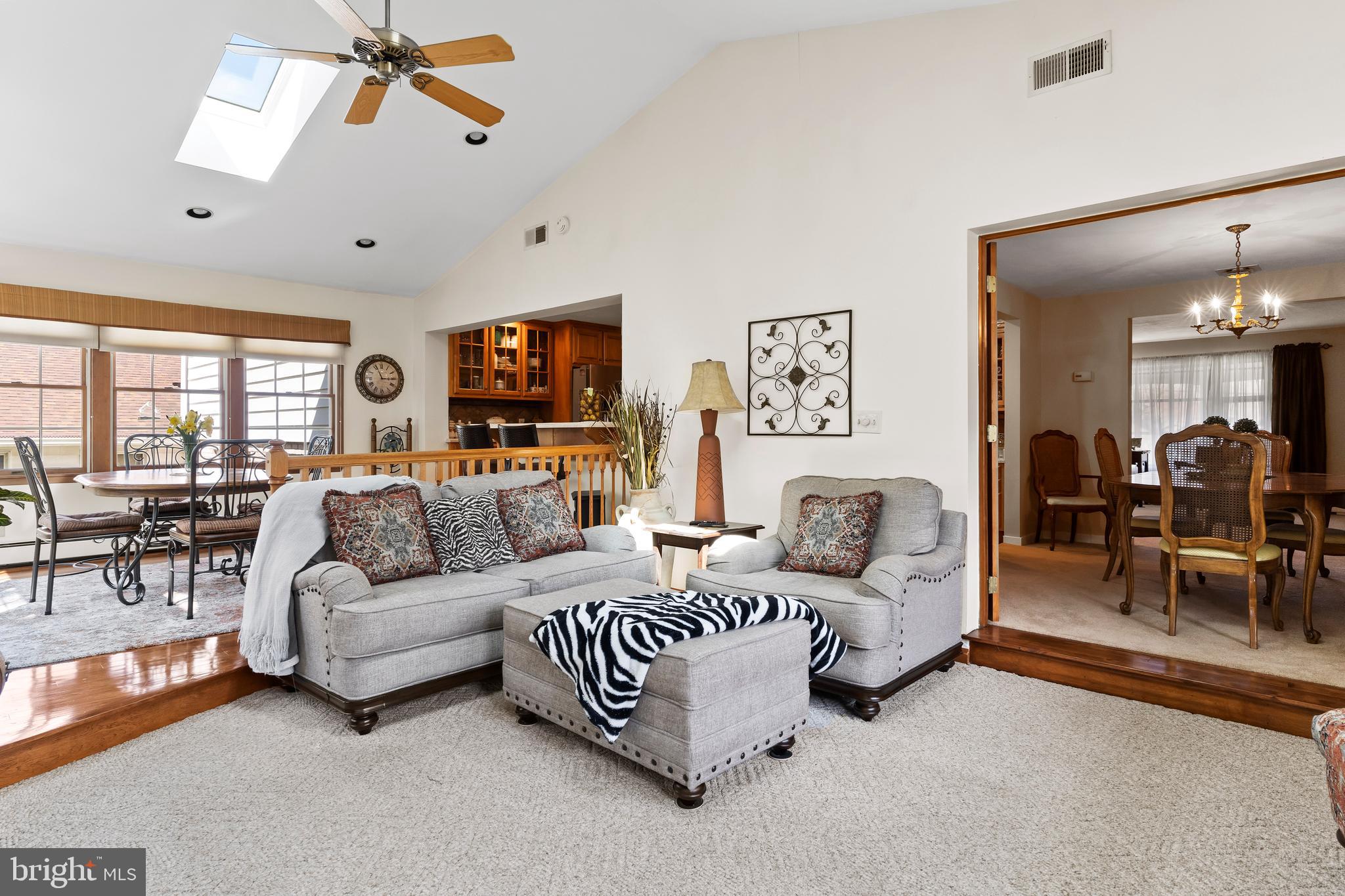 1120 Green Tree Road Harrisburg, PA 17112 - Photo 20 of 53 Main Level family room