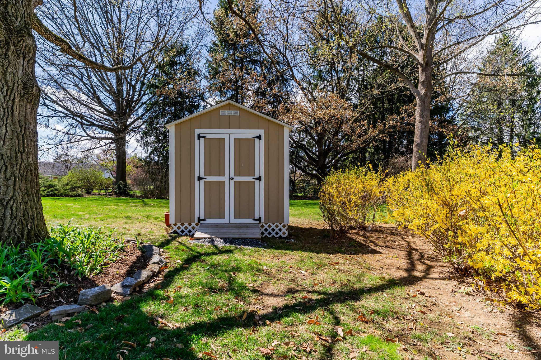 1120 Green Tree Road Harrisburg, PA 17112 - Photo 36 of 53 Custom built 8x8 Shed