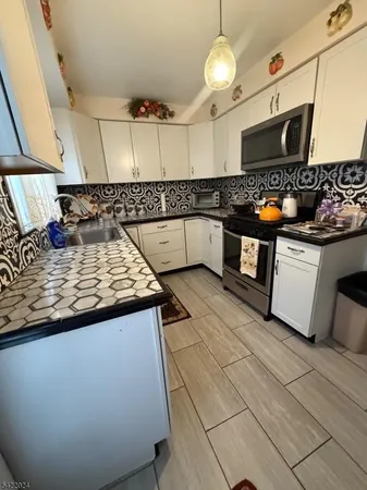 $750,000 | 15 Spruce Place, Denville, NJ 07834