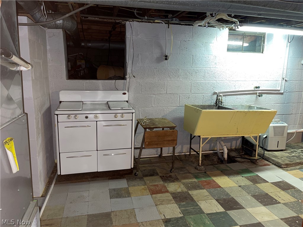 11320 McCracken Road Garfield Heights, OH 44125 - Photo 30 of 35 Gallery Image 30