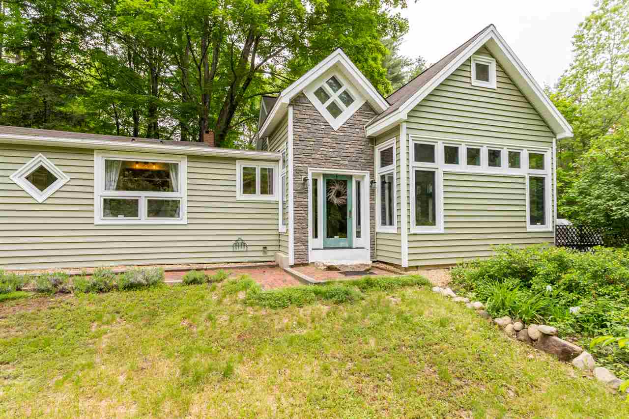 224 Raymond Road Nottingham, NH 03290 - Photo 1 of 38