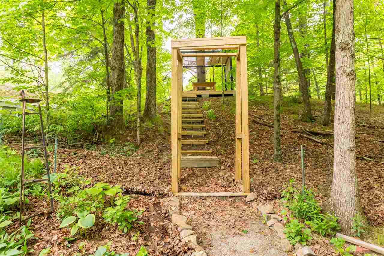 224 Raymond Road Nottingham, NH 03290 - Photo 12 of 38