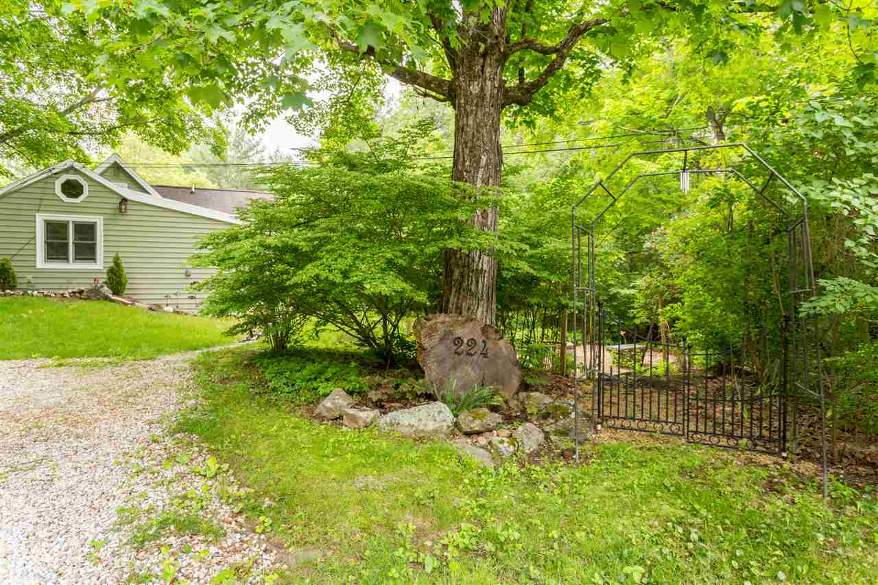 224 Raymond Road Nottingham, NH 03290 - Photo 5 of 38