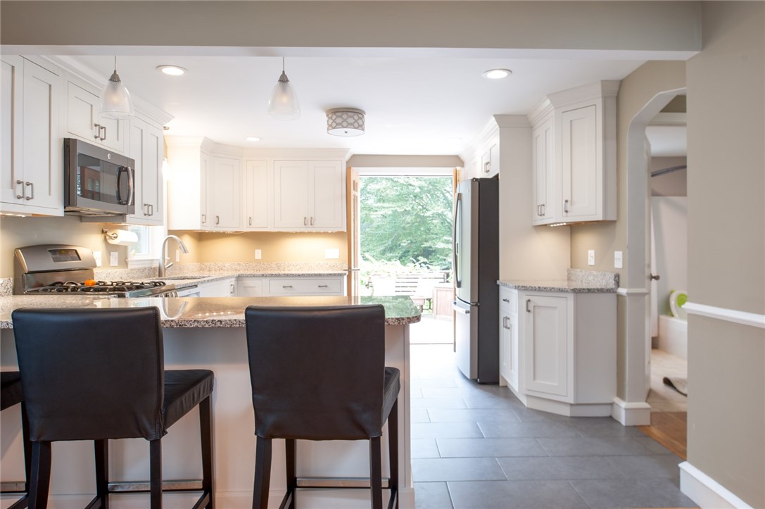 173 Blackrock Road Coventry, RI 02816 - Photo 4 of 19