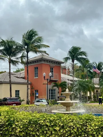 $1,999 | 8180 Geneva Court, Unit 531, Doral, FL 33166