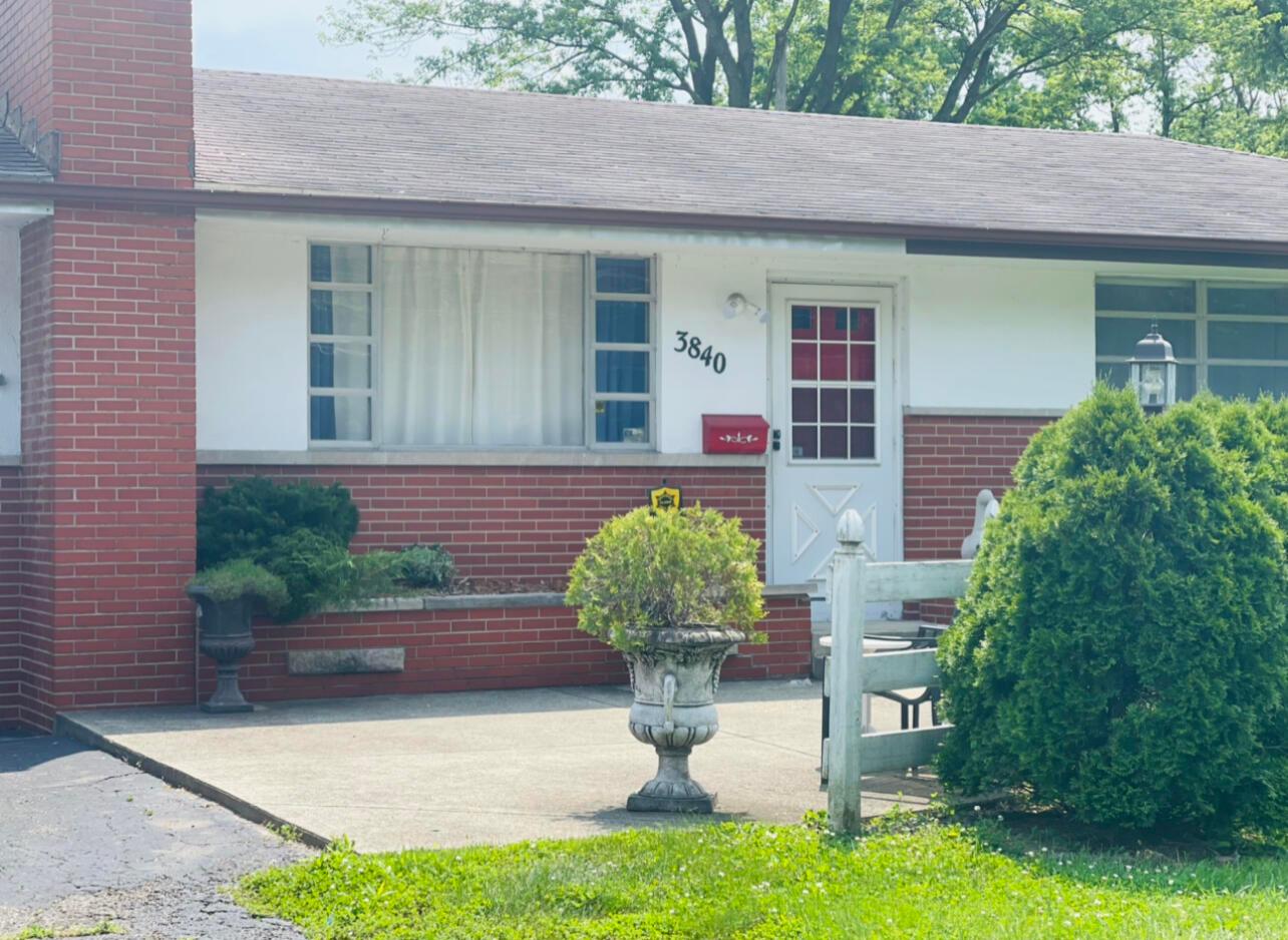 3840 Karl Road Columbus, OH 43224 - Photo 2 of 6