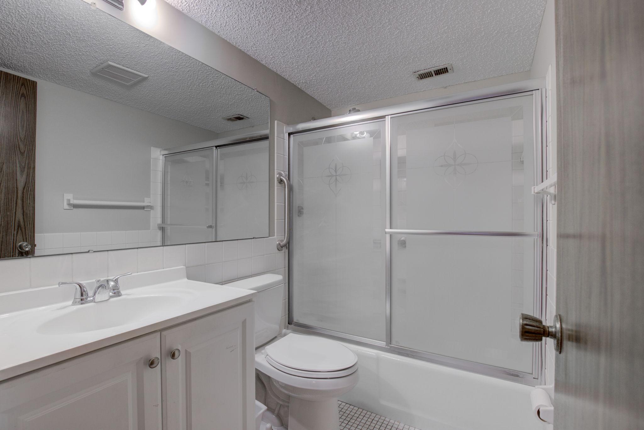 2226 Kings Valley Road East Golden Valley, MN 55427 - Photo 15 of 20