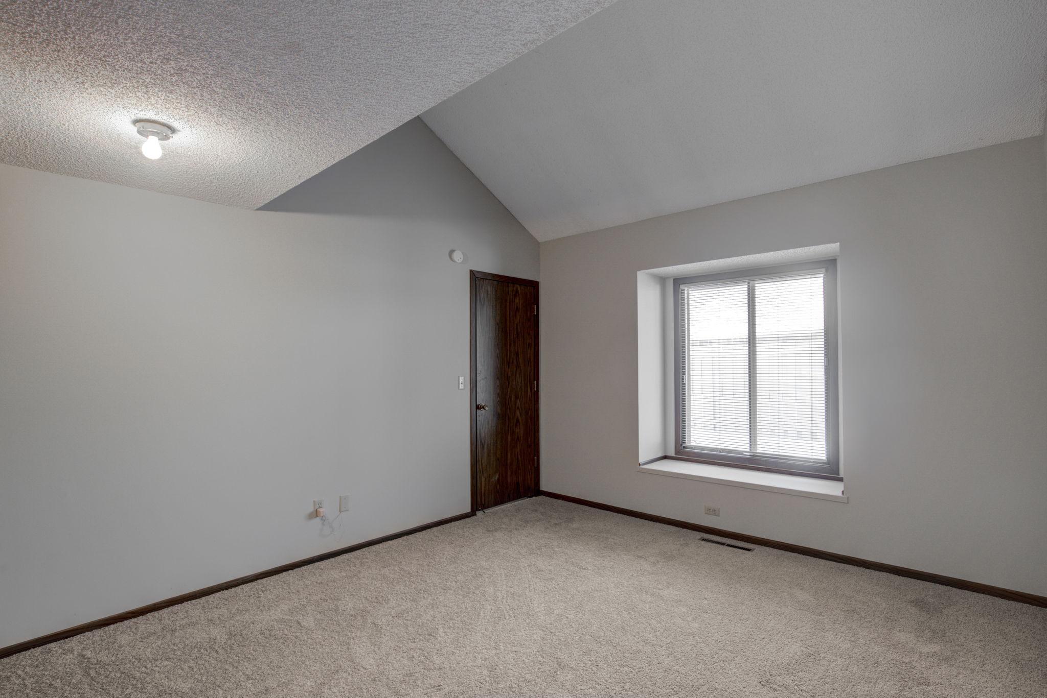 2226 Kings Valley Road East Golden Valley, MN 55427 - Photo 17 of 20