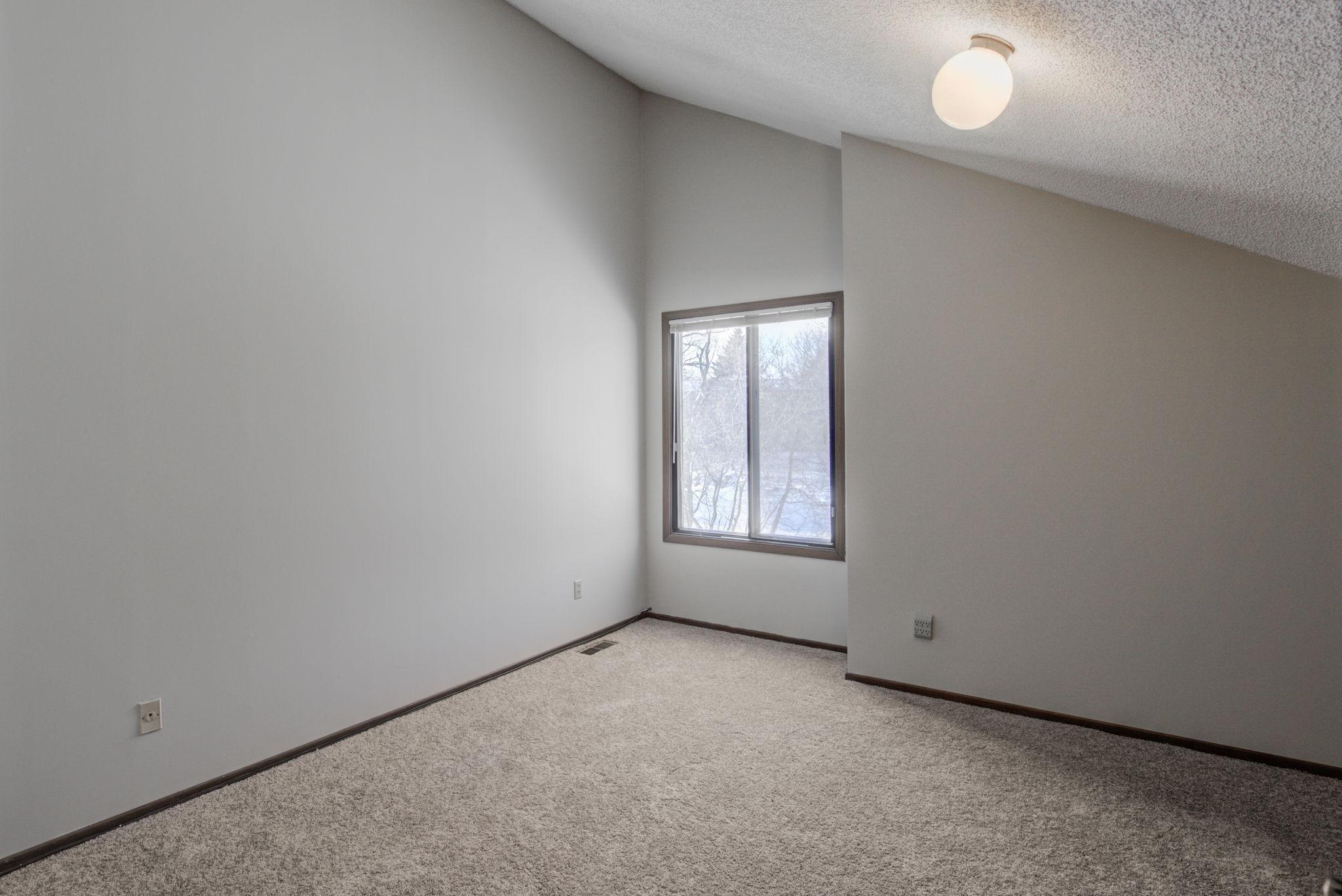 2226 Kings Valley Road East Golden Valley, MN 55427 - Photo 18 of 20