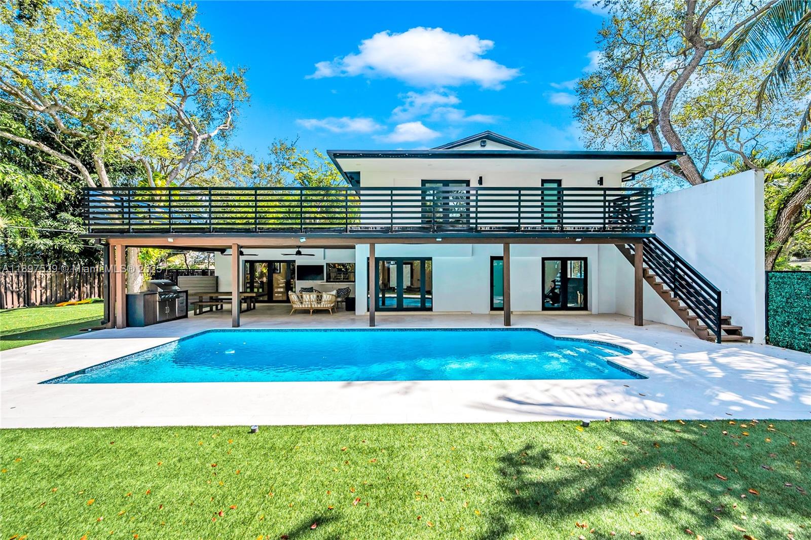 11340 Southwest 74th Court Pinecrest, FL 33156 - Photo 3 of 78