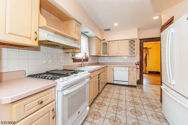 $675,000 | 117 St Marys Place, Nutley, NJ 07110