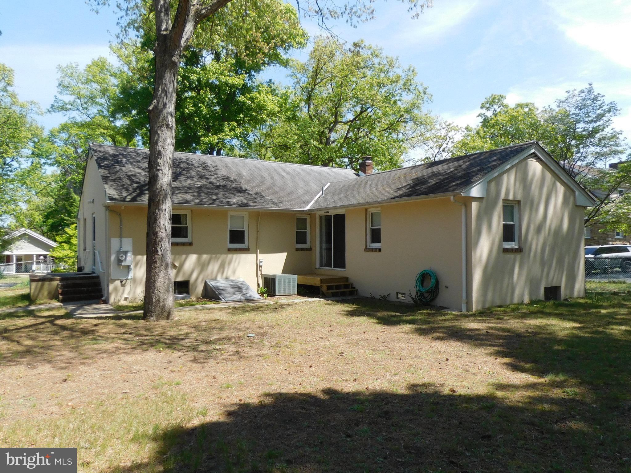910 Hubbs Street Delran, NJ 08075 - Photo 9 of 33 Rear view of house