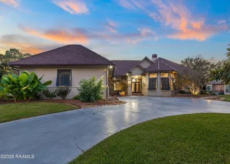$750,000 | 204 Inverness Lane, Broussard, LA 70518