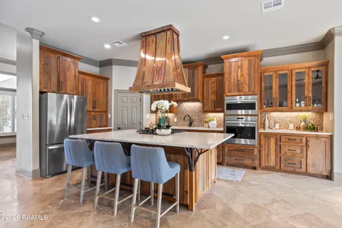 $750,000 | 204 Inverness Lane, Broussard, LA 70518