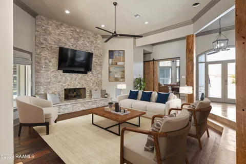 $750,000 | 204 Inverness Lane, Broussard, LA 70518