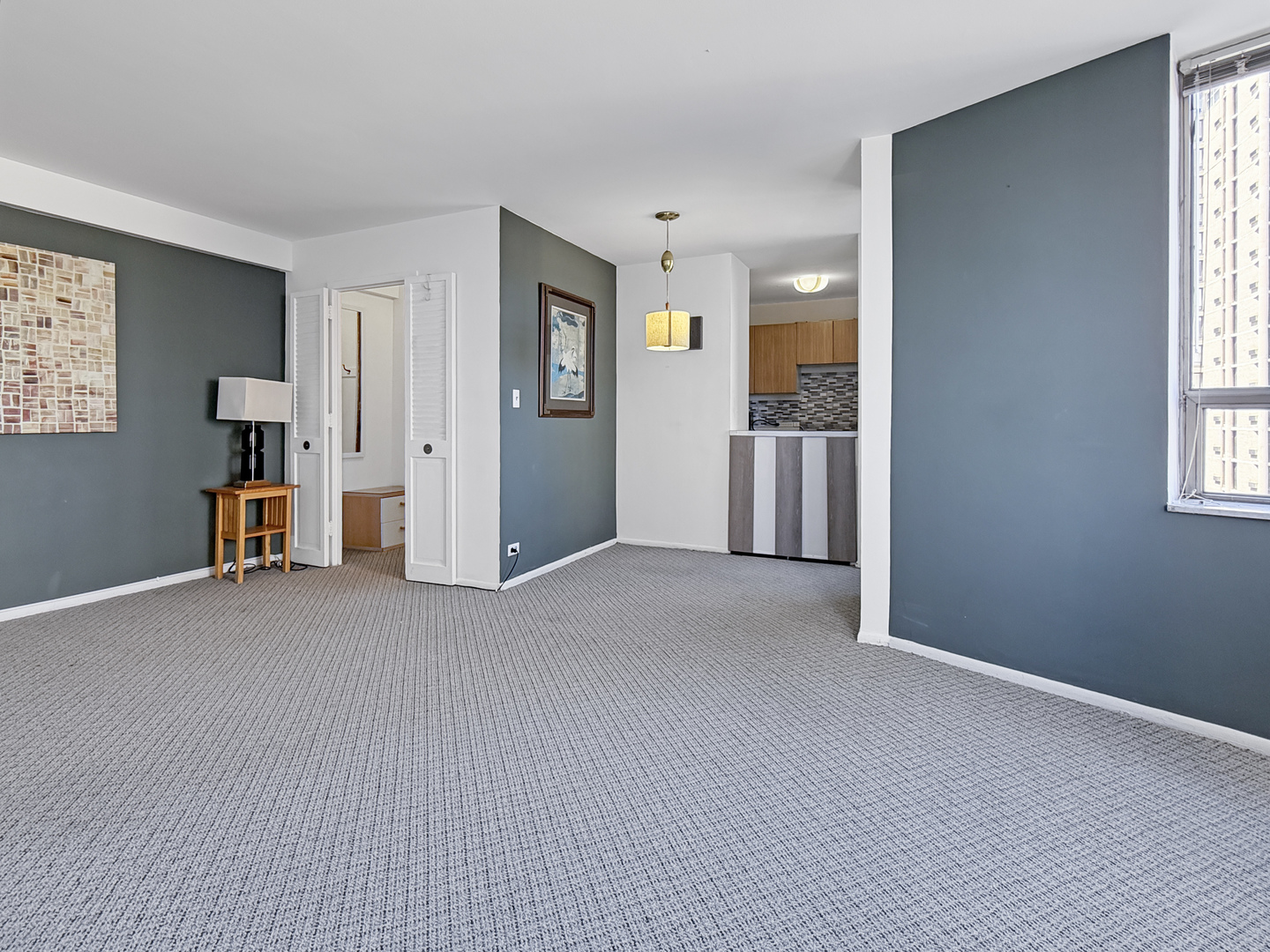5701 North Sheridan Road, Unit 6D Chicago, IL 60660 - Photo 4 of 11