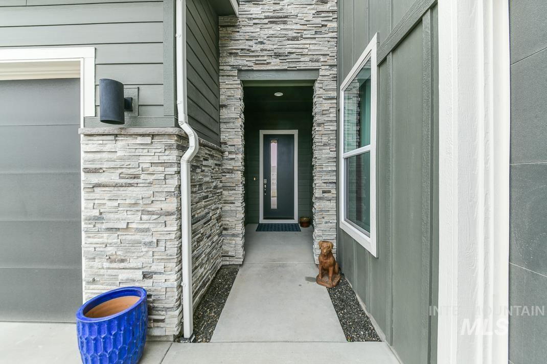 5610 Sparky Avenue Caldwell, ID 83607 - Photo 2 of 27 Entrance to property with stone siding