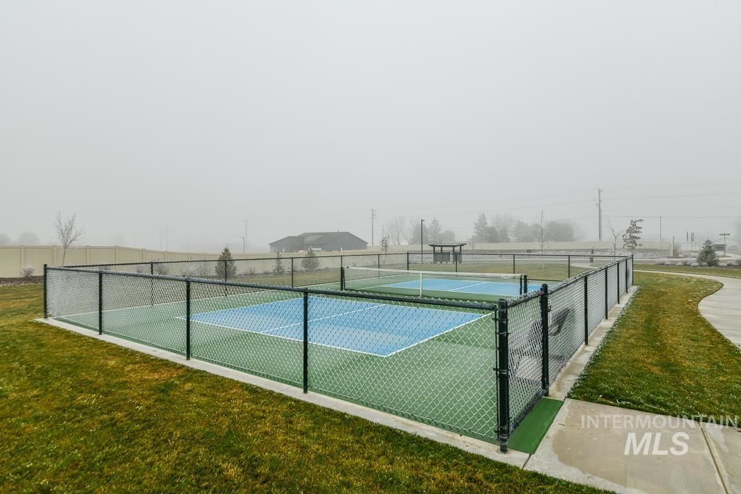 5610 Sparky Avenue Caldwell, ID 83607 - Photo 25 of 27 View of pickleball court