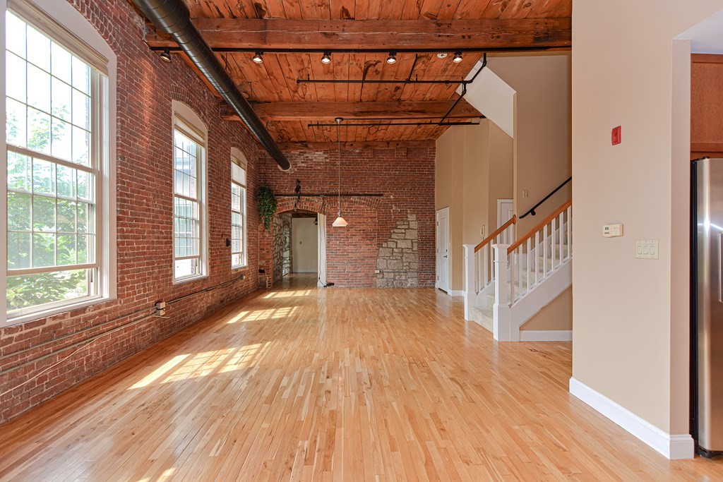 12 Brookside Road, Unit 34 Westford, MA 01886 - Photo 1 of 28 Gallery Image 1