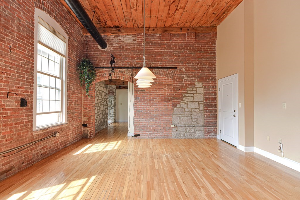 12 Brookside Road, Unit 34 Westford, MA 01886 - Photo 2 of 28 Gallery Image 2