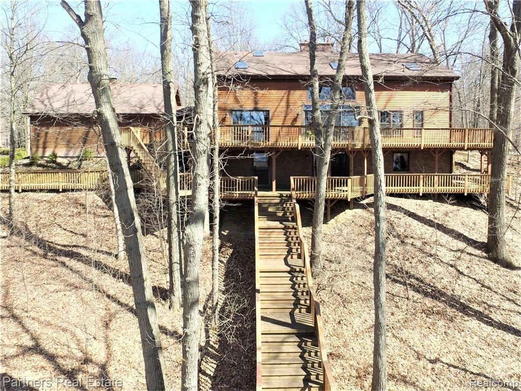2715 West Coon Lake Road Howell, MI 48843 - Photo 5 of 54 DJI_0024.JPG