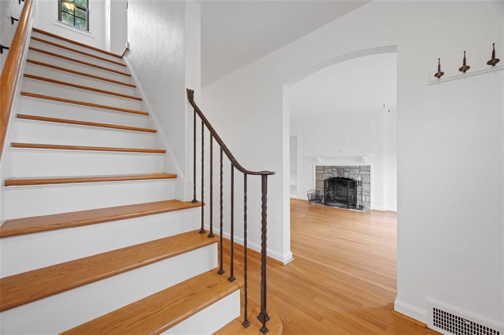 441 Old Farm Road Pittsburgh, PA 15228 - Photo 3 of 33 a view of entryway and hall with wooden floor