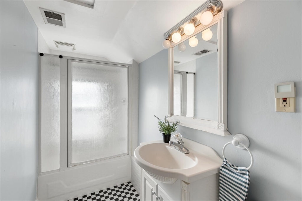 77 Bennett Street, Unit 2 Boston, MA 02135 - Photo 16 of 25 Gallery Image 16