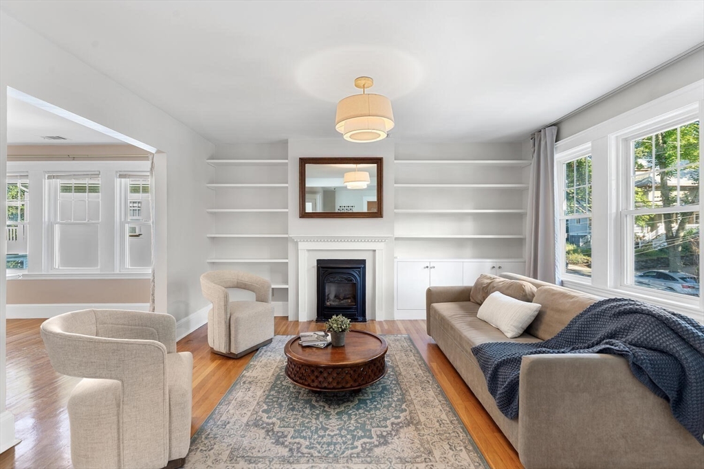 77 Bennett Street, Unit 2 Boston, MA 02135 - Photo 3 of 25 Gallery Image 3