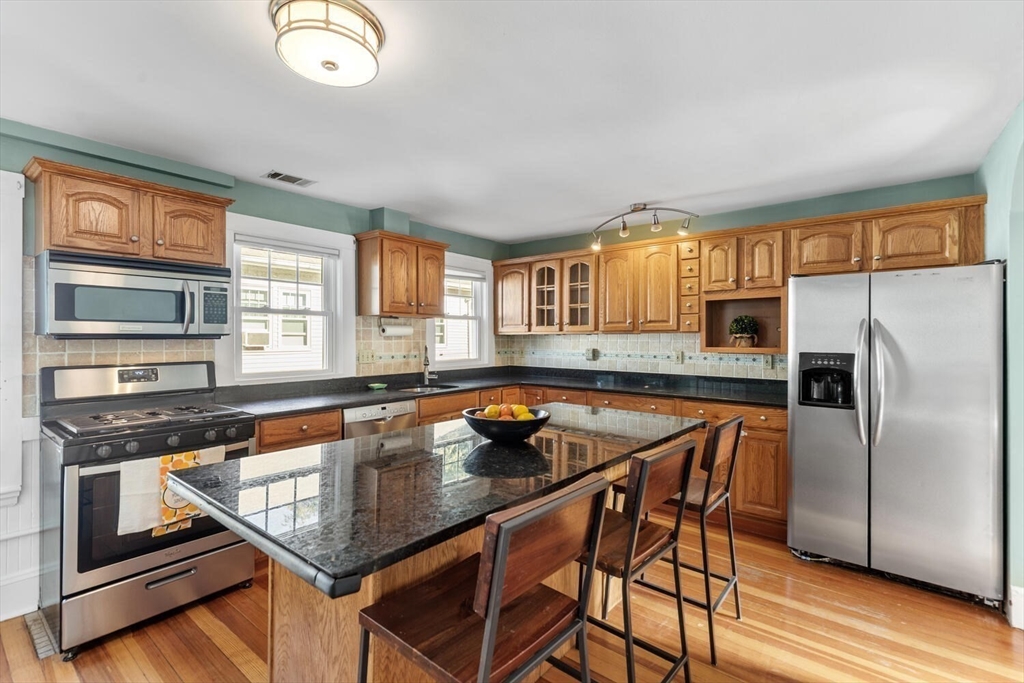 77 Bennett Street, Unit 2 Boston, MA 02135 - Photo 6 of 25 Gallery Image 6