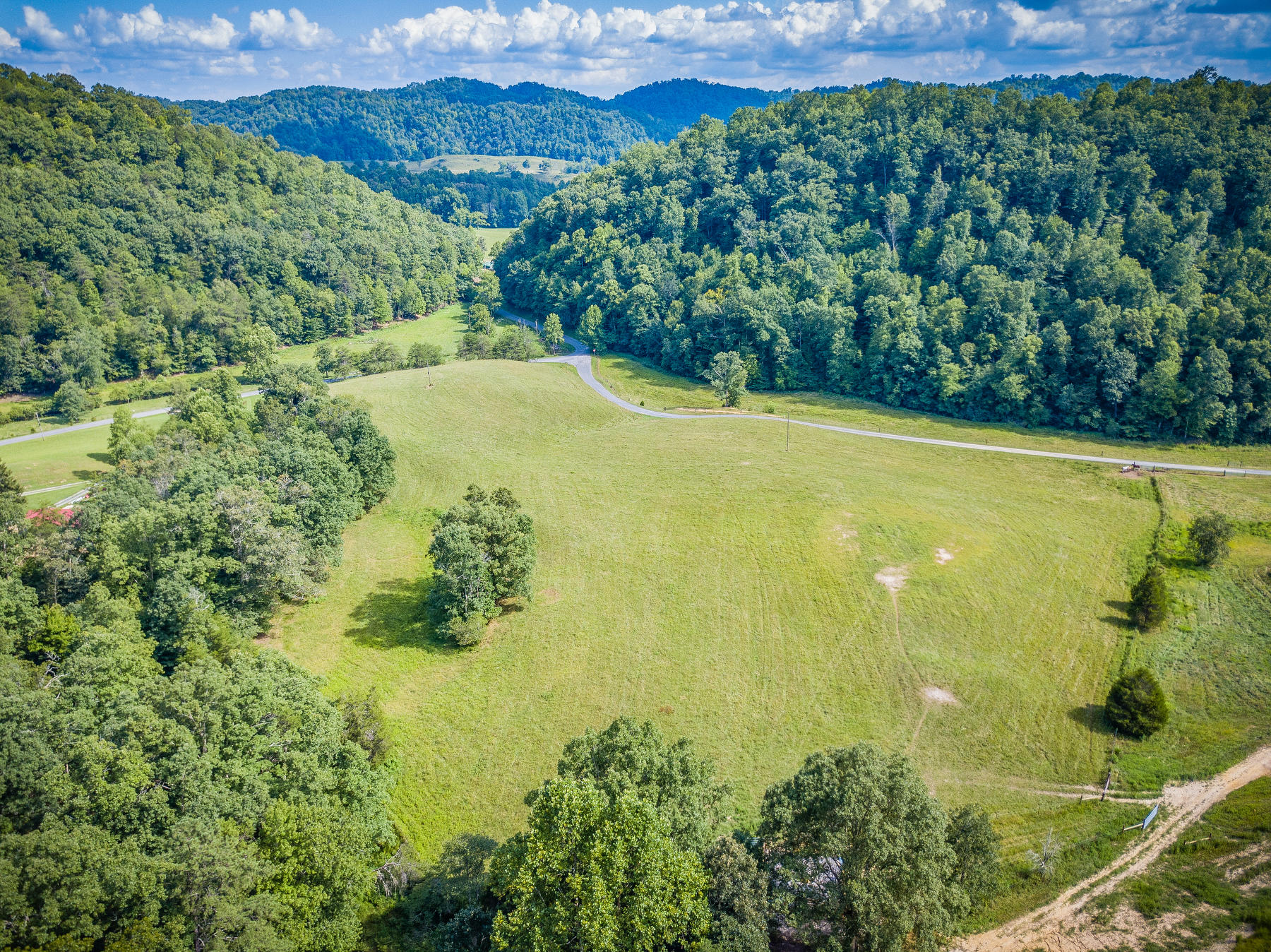 1065 Snowflake Road Surgoinsville, TN 37873 - Photo 36 of 48 110