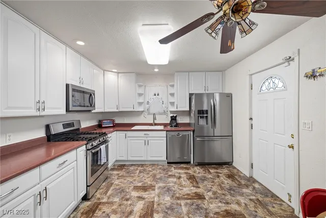 $470,000 | 1160 Huracan Street, Pahrump, NV 89048