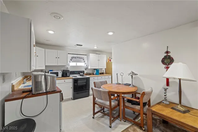 $470,000 | 1160 Huracan Street, Pahrump, NV 89048