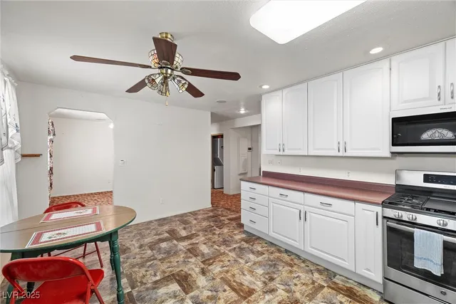 $470,000 | 1160 Huracan Street, Pahrump, NV 89048