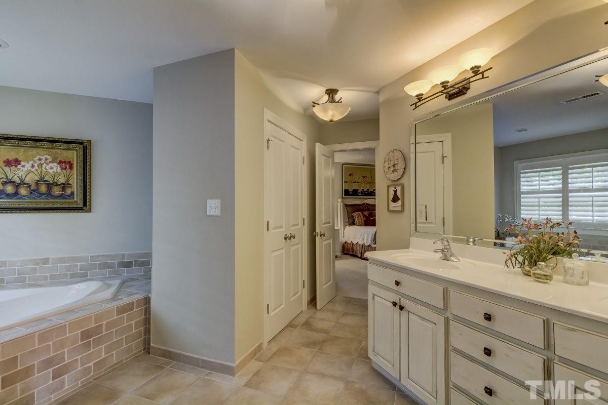 2005 Carrbridge Way Raleigh, NC 27615 - Photo 14 of 25