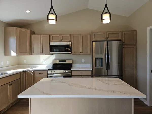 $387,900 | 3765 Avery, Janesville, WI 53546